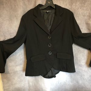 Classy button up black blazer.